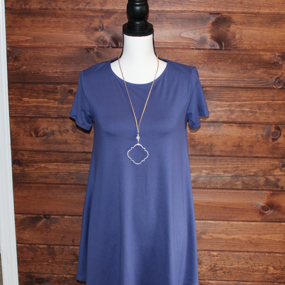Women's Solid Blue Short Sleeve Tunic Top